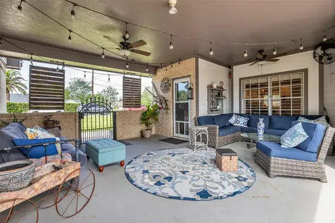 210 River Oaks Drive Baytown TX 77523