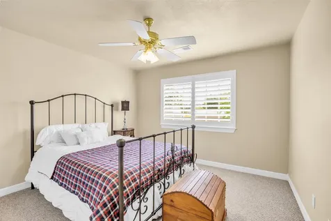 210 River Oaks Drive Baytown TX 77523