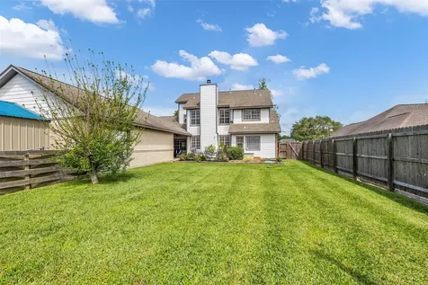 210 River Oaks Drive Baytown TX 77523