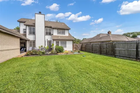 210 River Oaks Drive Baytown TX 77523