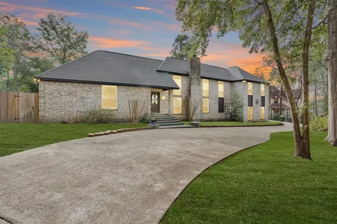 50 Village Hill Drive Conroe TX 77304