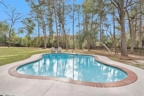 50 Village Hill Drive Conroe TX 77304