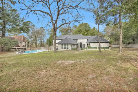 50 Village Hill Drive Conroe TX 77304