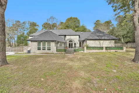 50 Village Hill Drive Conroe TX 77304