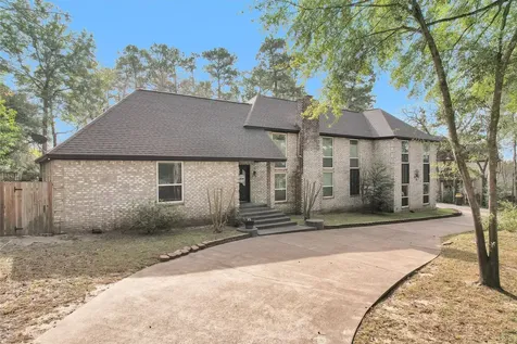 50 Village Hill Drive Conroe TX 77304