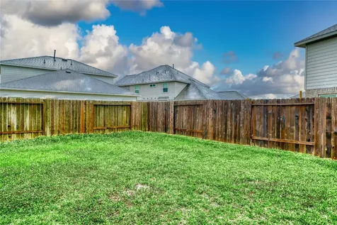 184 Kelly Street Angleton TX 77515