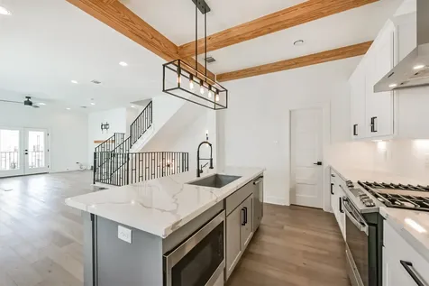 1039 W 24th Street Houston TX 77008