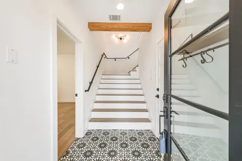 1039 W 24th Street Houston TX 77008