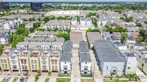 1039 W 24th Street Houston TX 77008