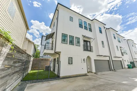 1039 W 24th Street Houston TX 77008