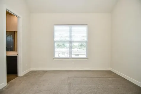 135 Knightsbridge Park Lane Houston TX 77018
