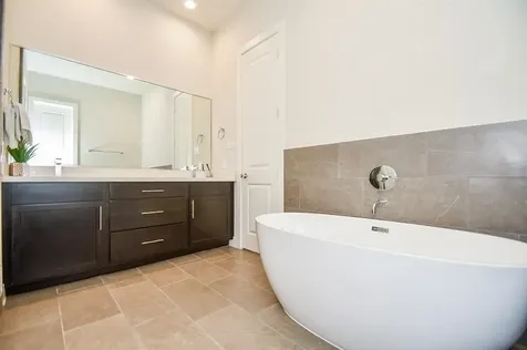135 Knightsbridge Park Lane Houston TX 77018