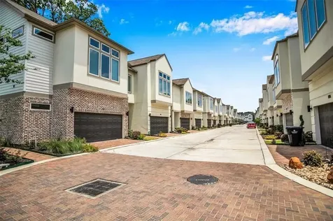 135 Knightsbridge Park Lane Houston TX 77018