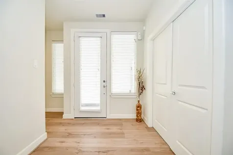 135 Knightsbridge Park Lane Houston TX 77018