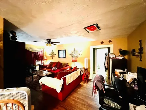 1217 4th Avenue S Texas City TX 77590