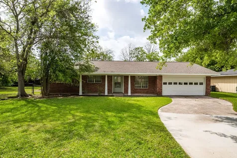 122 Honeysuckle Drive Baytown TX 77520