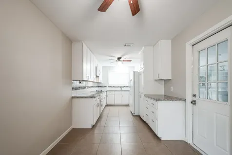 122 Honeysuckle Drive Baytown TX 77520