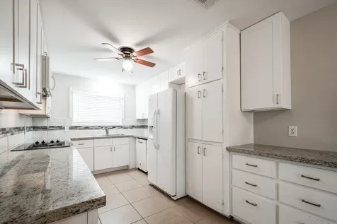 122 Honeysuckle Drive Baytown TX 77520