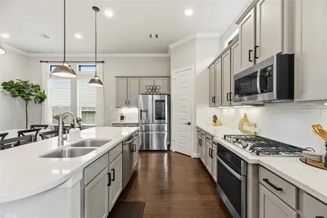 5110 W Lacey Garden Loop Houston TX 77018