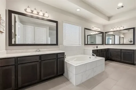 5110 W Lacey Garden Loop Houston TX 77018
