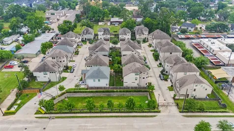 5110 W Lacey Garden Loop Houston TX 77018
