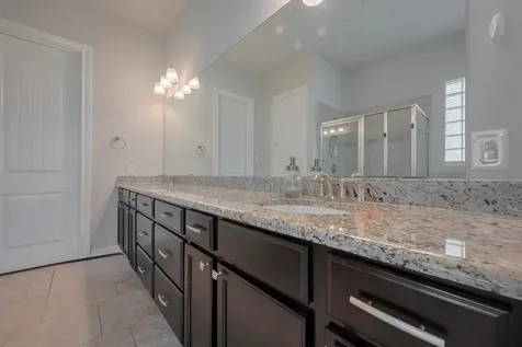 4942 Thunder Creek Lane Sugar Land TX 77479