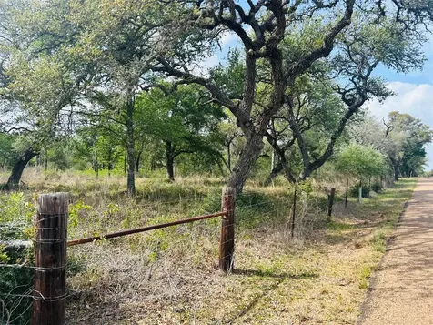1390 County Road 106 Columbus TX 78934