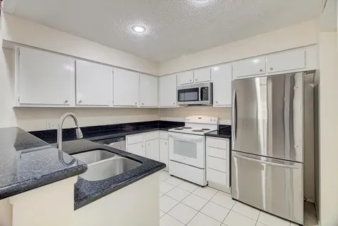2611 Grants Lake Boulevard 226 Sugar Land TX 77479