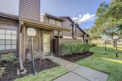 2611 Grants Lake Boulevard 226 Sugar Land TX 77479