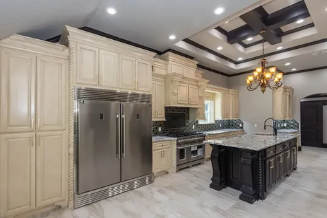 5685 County Road 823 West Columbia TX 77486