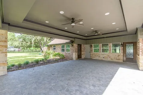 5685 County Road 823 West Columbia TX 77486