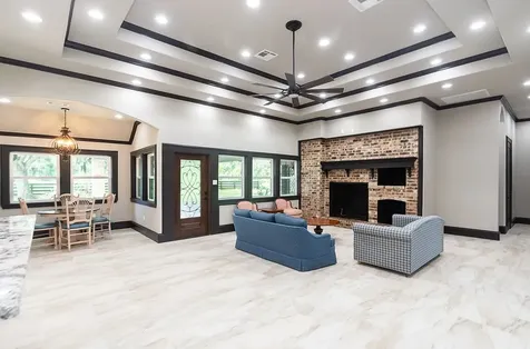 5685 County Road 823 West Columbia TX 77486