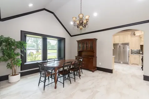 5685 County Road 823 West Columbia TX 77486