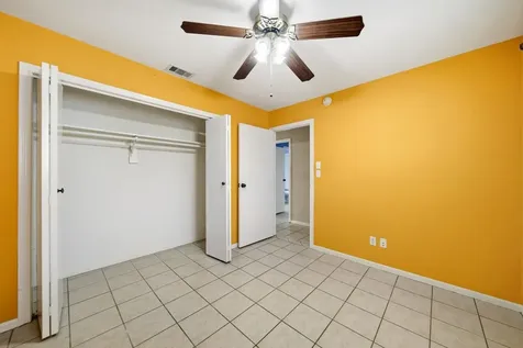 10423 Schaper Road Galveston TX 77554