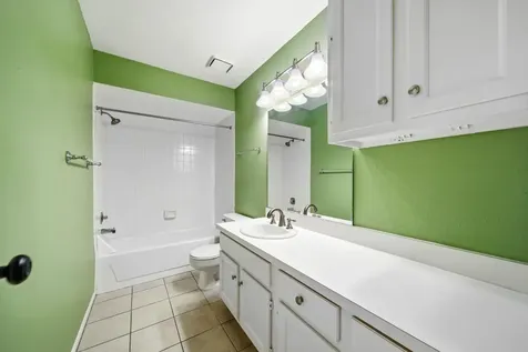 10423 Schaper Road Galveston TX 77554
