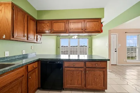 10423 Schaper Road Galveston TX 77554