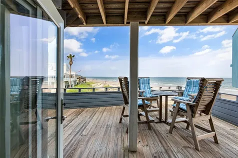 4239 Spoonbill Lane Galveston TX 77554