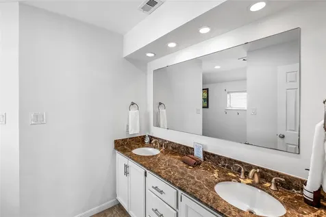 4239 Spoonbill Lane Galveston TX 77554