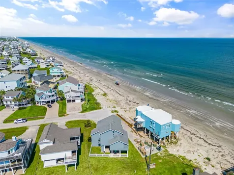 4239 Spoonbill Lane Galveston TX 77554
