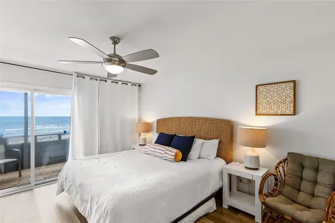 4239 Spoonbill Lane Galveston TX 77554