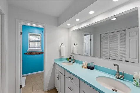 4239 Spoonbill Lane Galveston TX 77554