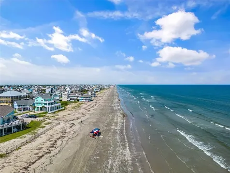 4239 Spoonbill Lane Galveston TX 77554