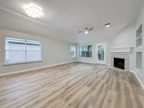 27 Auburn Path Drive The Woodlands TX 77382