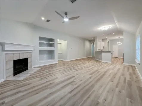 27 Auburn Path Drive The Woodlands TX 77382