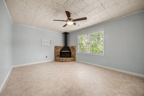 2019 Woodvine Drive Houston TX 77055