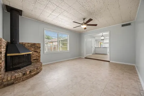 2019 Woodvine Drive Houston TX 77055