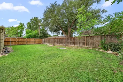 2019 Woodvine Drive Houston TX 77055