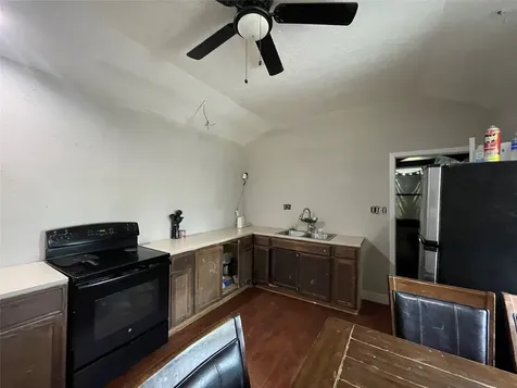 182 Road 5101 Cleveland TX 77327