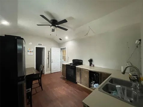 182 Road 5101 Cleveland TX 77327
