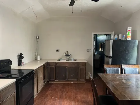 182 Road 5101 Cleveland TX 77327